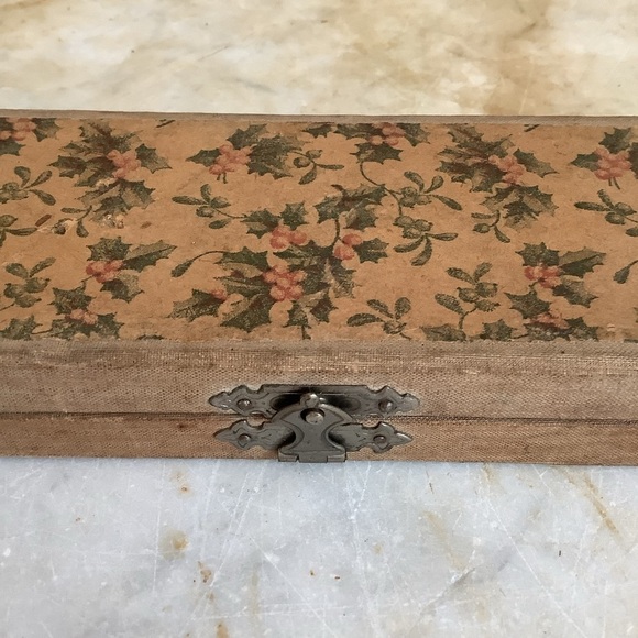 Victorian Antique Jewelry Glove Box - Picture 1 of 8